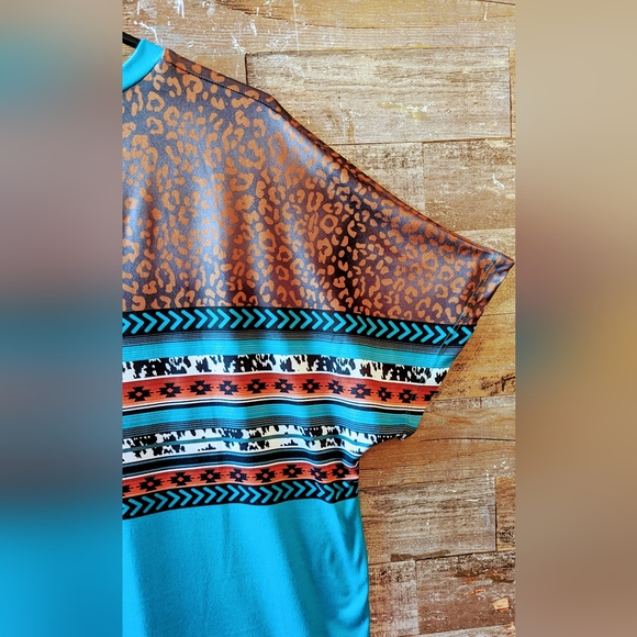 Sunshine and Rodeos Aztec/Turquoise Western Tee - Picture 12 of 14
